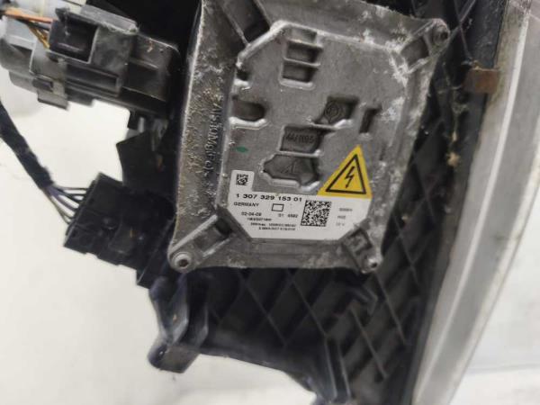 PHARE DROIT RENAULT MEGANE COUPE 2009-2012  - Vue 3